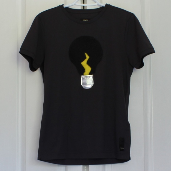 Fendi T-Shirt in Like-New Condition - Picture 1 of 8